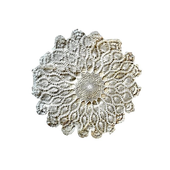 Hand-Crocheted 30" Pineapple Pattern Cotton Tablecloth Topper Large GUC - Picture 2 of 6